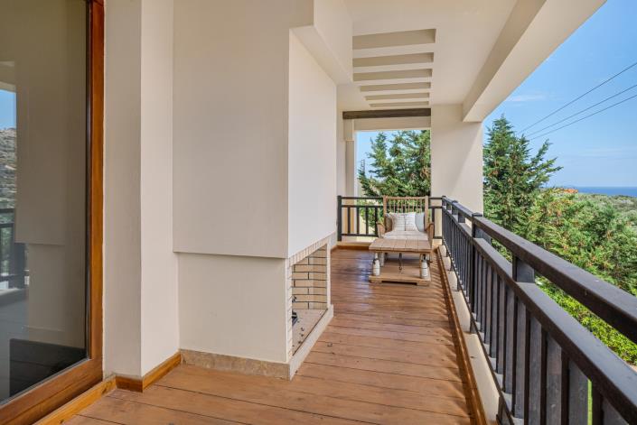 Image No.4-7 Bed Villa for sale