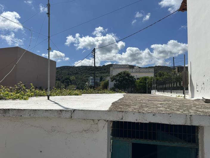 Image No.6-2 Bed House for sale