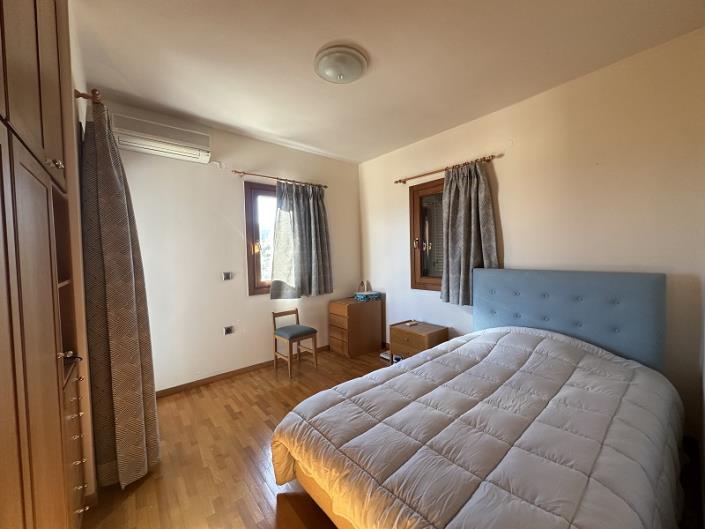 Image No.12-4 Bed Villa / Detached for sale