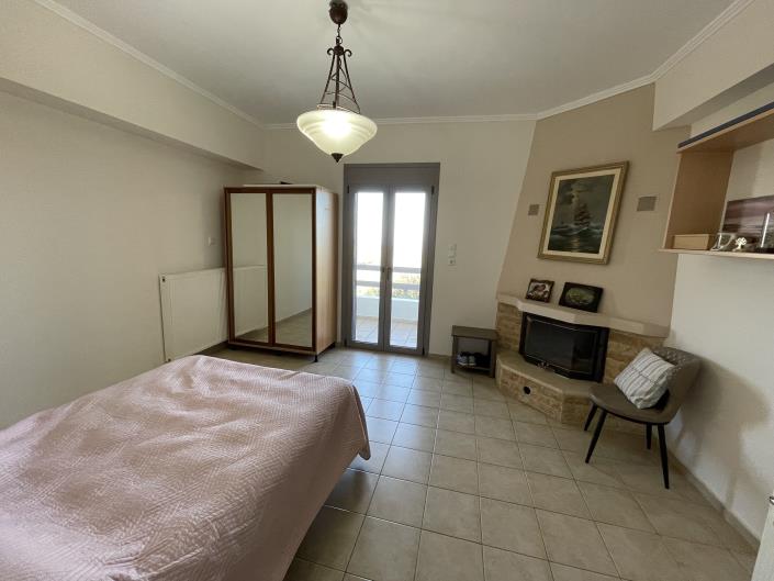 Image No.8-4 Bed House for sale