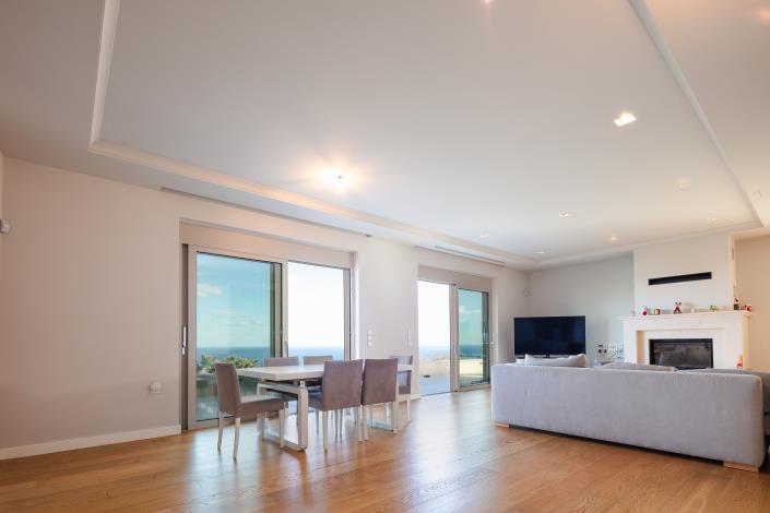 Image No.8-5 Bed Villa / Detached for sale