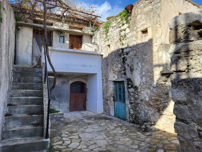 Image No.13-House/Villa for sale