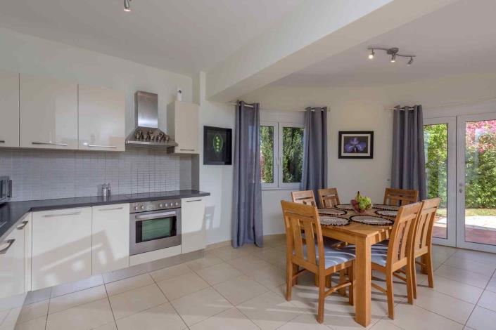 Image No.5-2 Bed Villa for sale