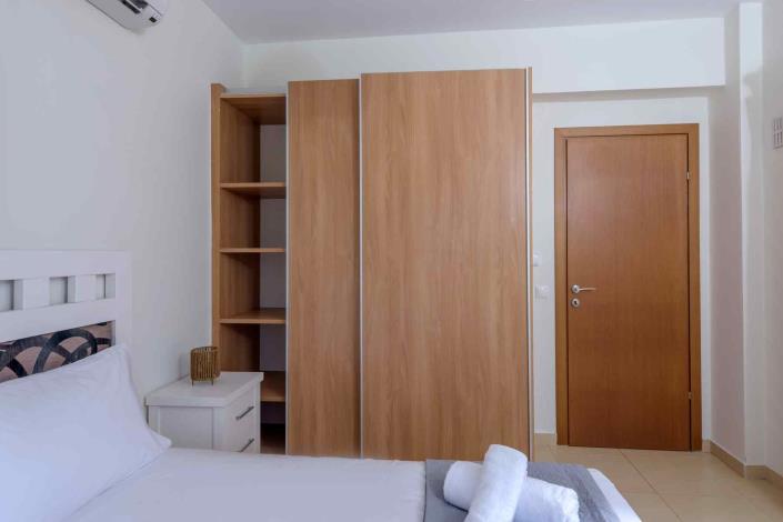 Image No.18-2 Bed Villa for sale