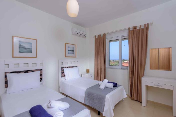 Image No.9-3 Bed Villa for sale