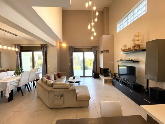 Image No.4-Villa / Détaché de 4 chambres à vendre à Adele