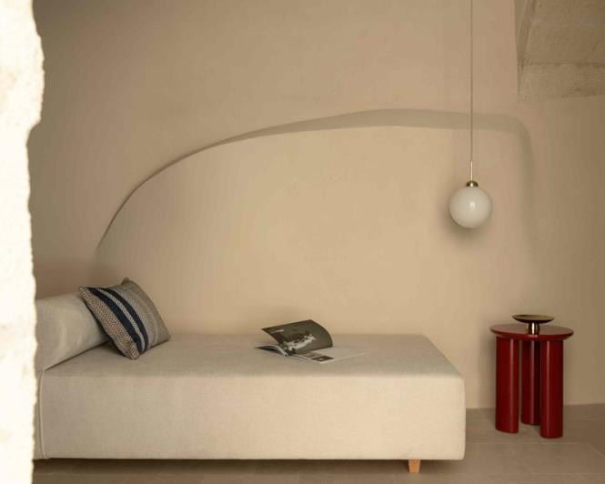 Image No.5-3 Bed Commercial for sale