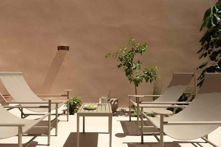 Image No.17-3 Bed Commercial for sale