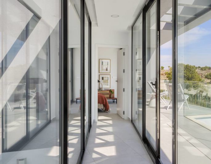 Image No.10-4 Bed Villa for sale