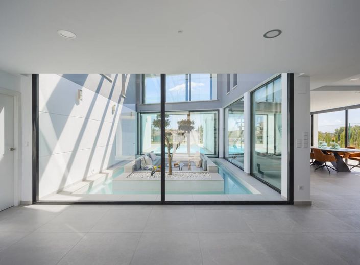 Image No.7-4 Bed Villa for sale