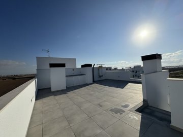 136resaleofpenthouseonlevansurhomefive2410251