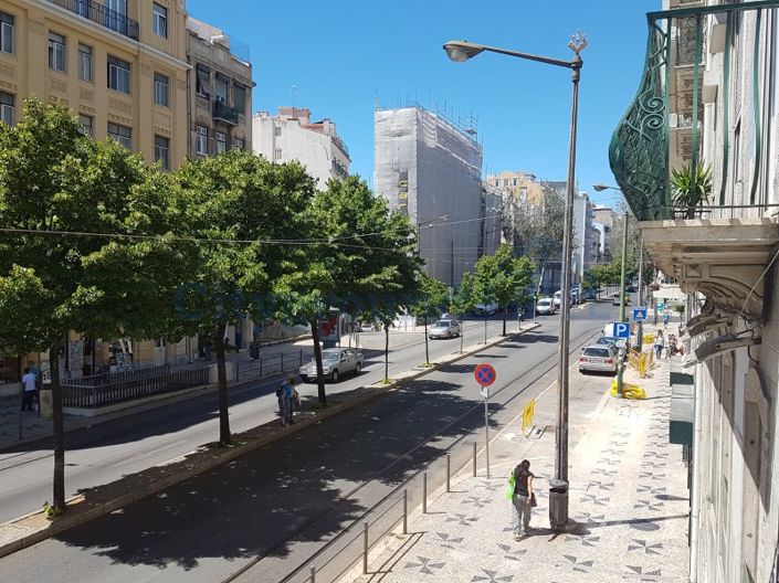 Image No.2-Commercial à vendre à Lisbon