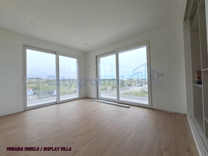 Image No.7-Maison de 4 chambres à vendre à Peniche