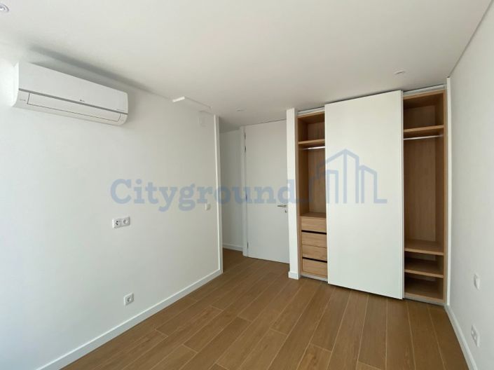 Image No.9-1 Bed Apartment for sale