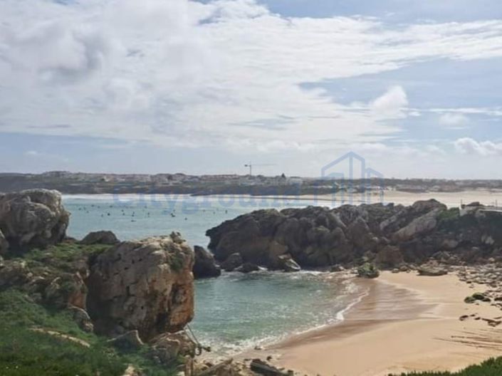 Image No.25-3 Bed Apartment for sale