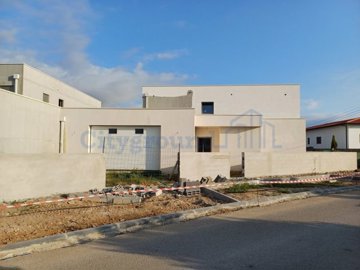 id82898201-0000-0500-0000-000015d23c33