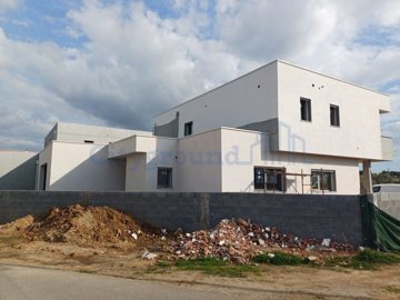 id82898201-0000-0500-0000-000014996b4e