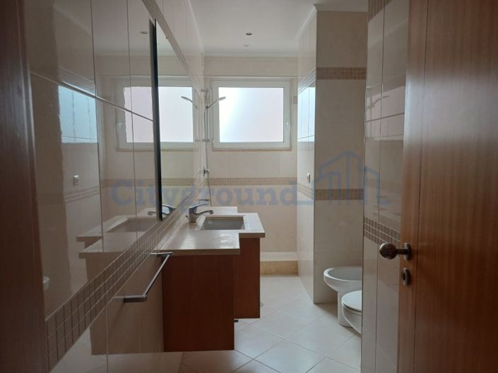 Image No.11-Propriété à vendre à Lisbon