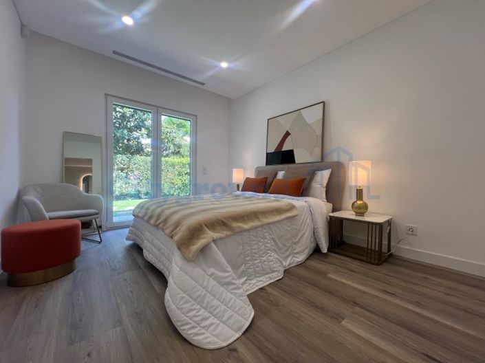 Image No.18-Maison de 4 chambres à vendre à Almada