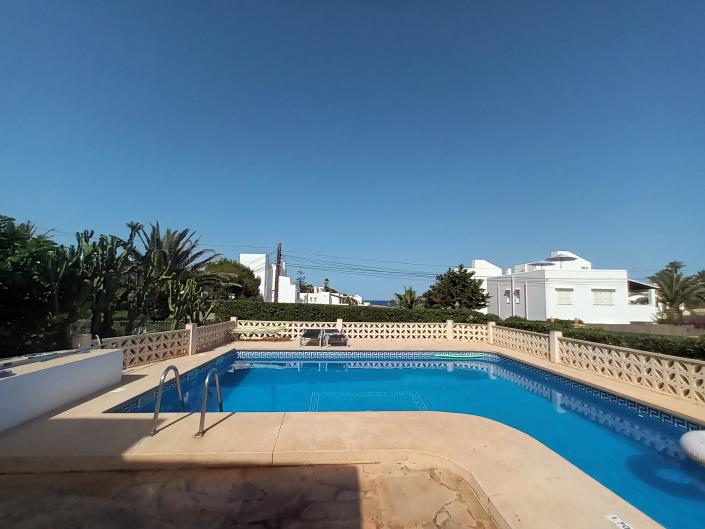 Image No.2-7 Bed Villa / Detached for sale