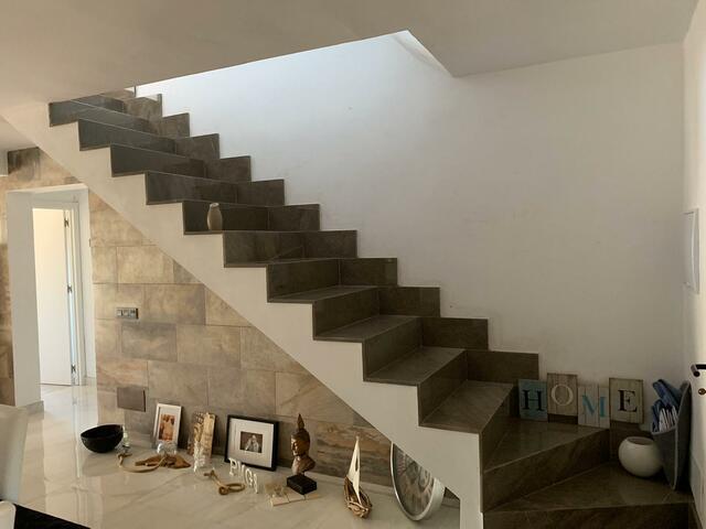 Image No.8-4 Bed Villa for sale