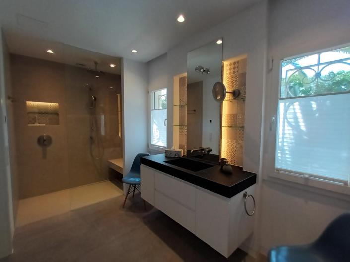 Image No.17-8 Bed House/Villa for sale