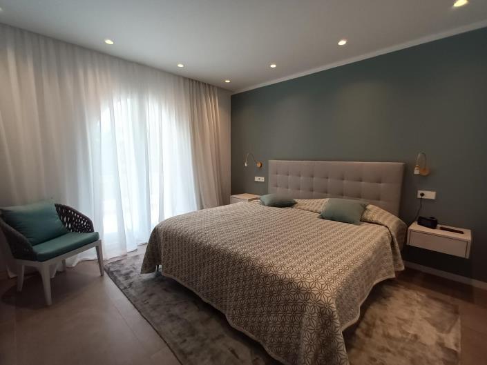 Image No.24-8 Bed House/Villa for sale