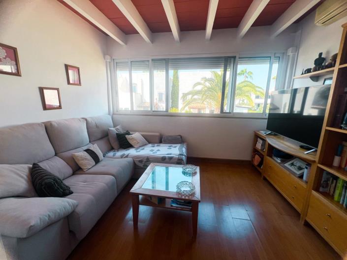 Image No.10-3 Bed Chalet for sale