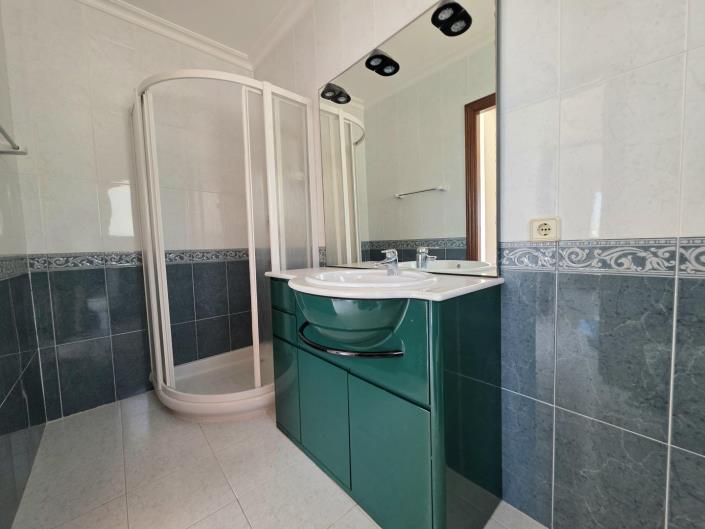 Image No.6-7 Bed Chalet for sale