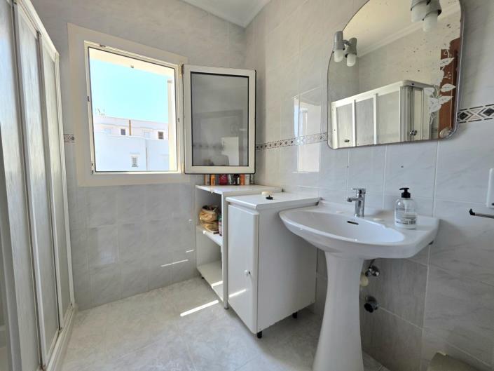 Image No.10-7 Bed Chalet for sale