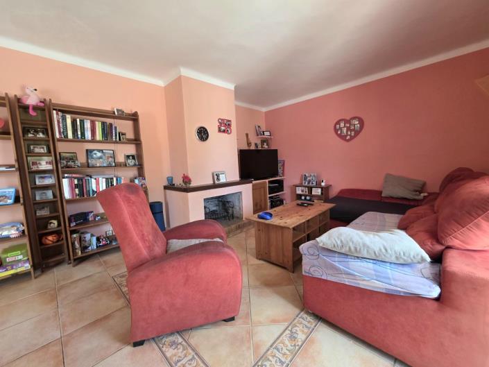 Image No.23-7 Bed Chalet for sale