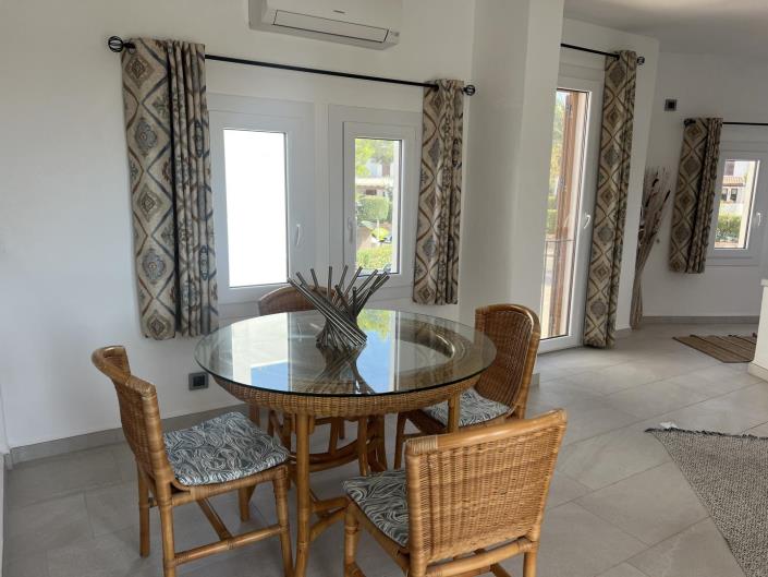 Image No.8-2 Bed Apartment for sale