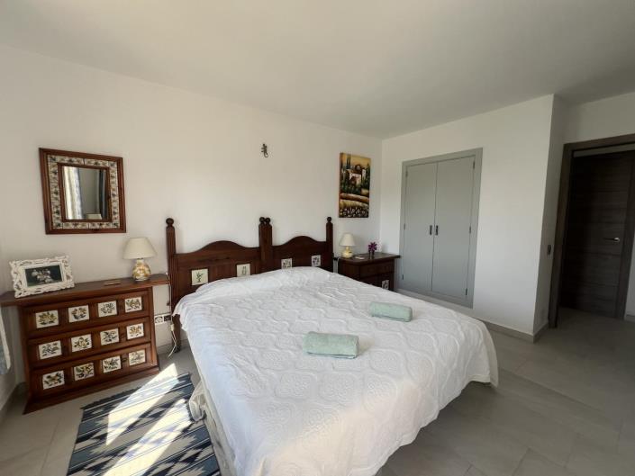 Image No.18-2 Bed Apartment for sale