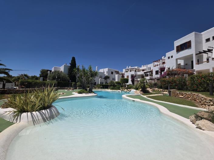 Image No.23-2 Bed Apartment for sale