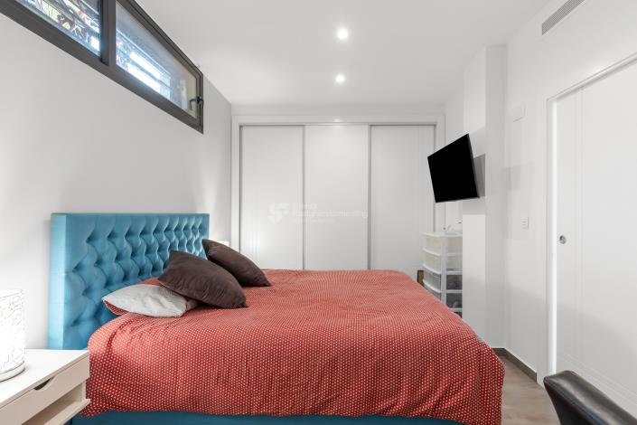 Image No.26-4 Bed House for sale