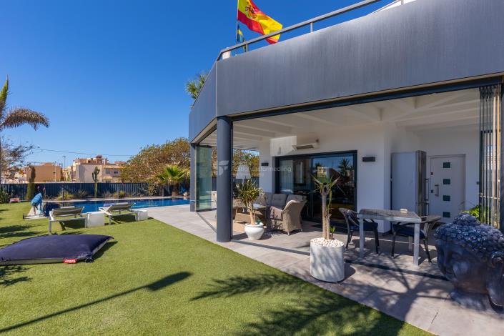 Image No.32-4 Bed House for sale