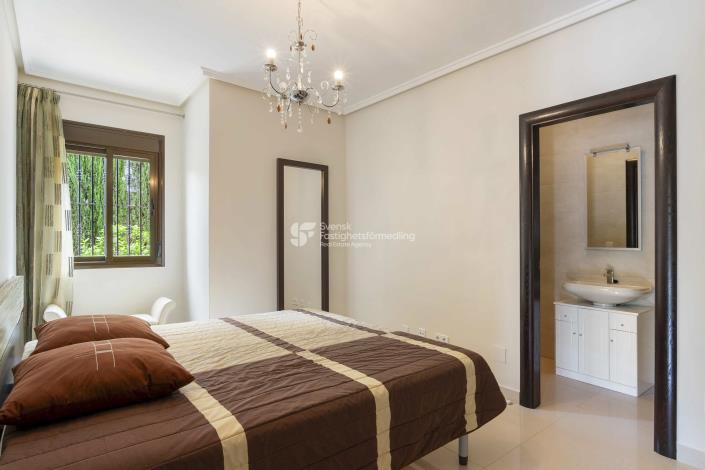 Image No.16-5 Bed Villa for sale