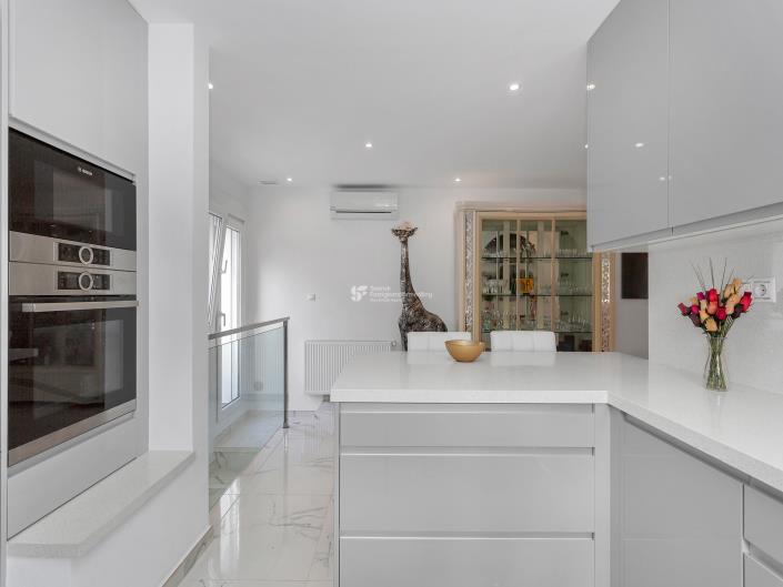 Image No.15-3 Bed House for sale