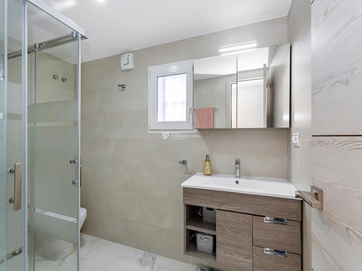 Image No.25-3 Bed House for sale