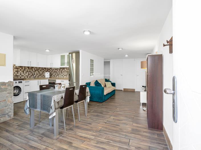 Image No.27-4 Bed Townhouse for sale