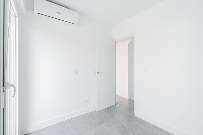 Image No.21-3 Bed Townhouse for sale