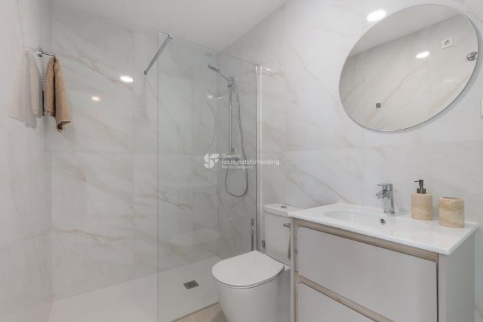 Image No.17-2 Bed Apartment for sale