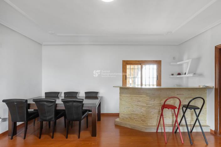 Image No.6-5 Bed Villa for sale