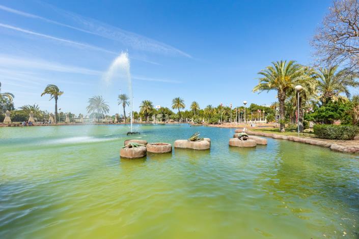 Image No.22-2 Bed Apartment for sale