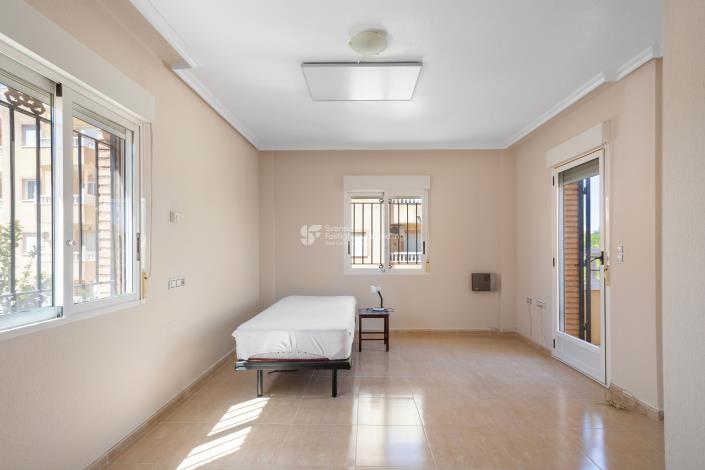 Image No.19-3 Bed Villa for sale