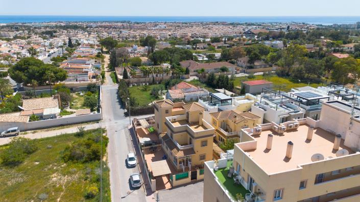 Image No.34-3 Bed Villa for sale