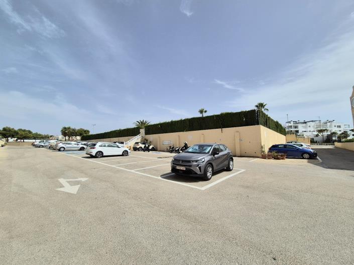 Image No.19-Appartement de 2 chambres à vendre à Punta Prima