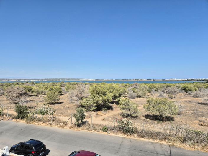 Image No.2-Appartement de 2 chambres à vendre à Torrevieja