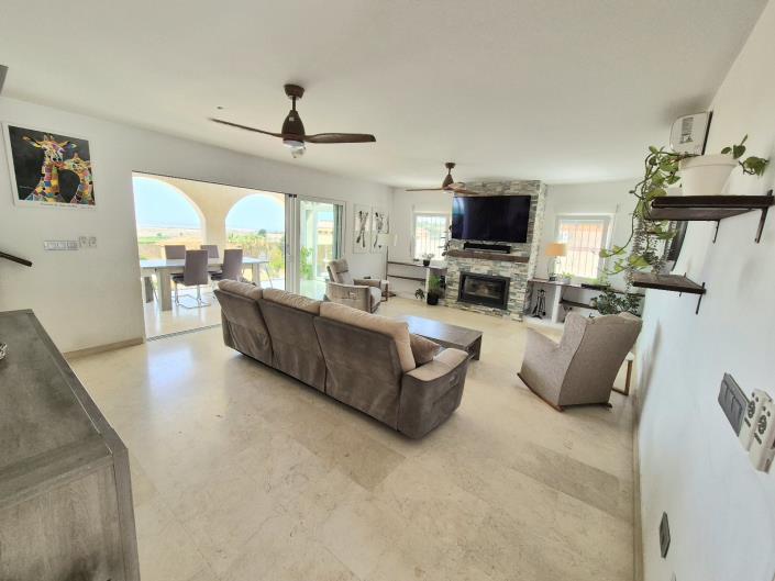 Image No.3-Maison / Villa de 5 chambres à vendre à San Miguel de Salinas