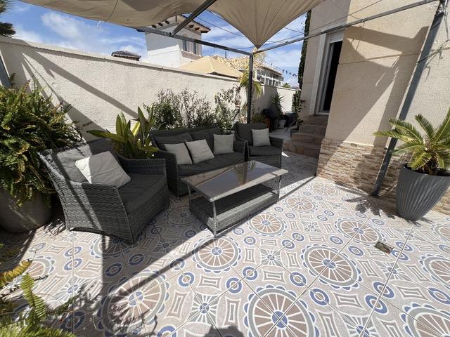 Image No.13-Maison / Villa de 4 chambres à vendre à La Zenia